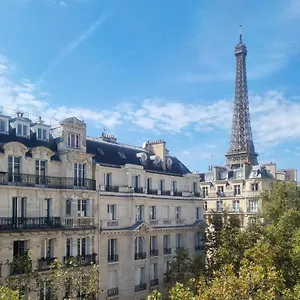 ** Hotel Eiffel Kensington Francia
